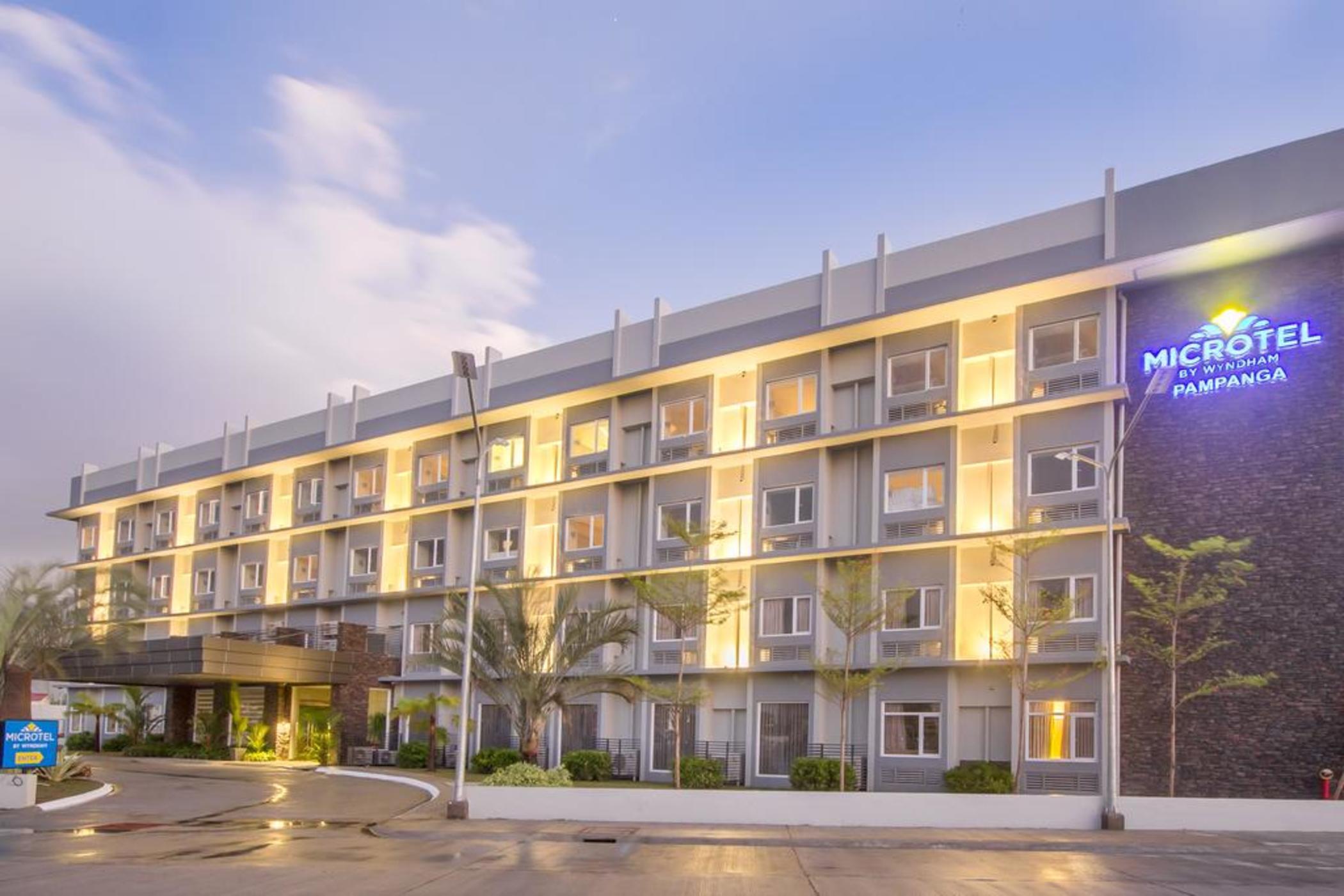 Microtel Inn & Suites By Wyndham San Fernando Exterior photo