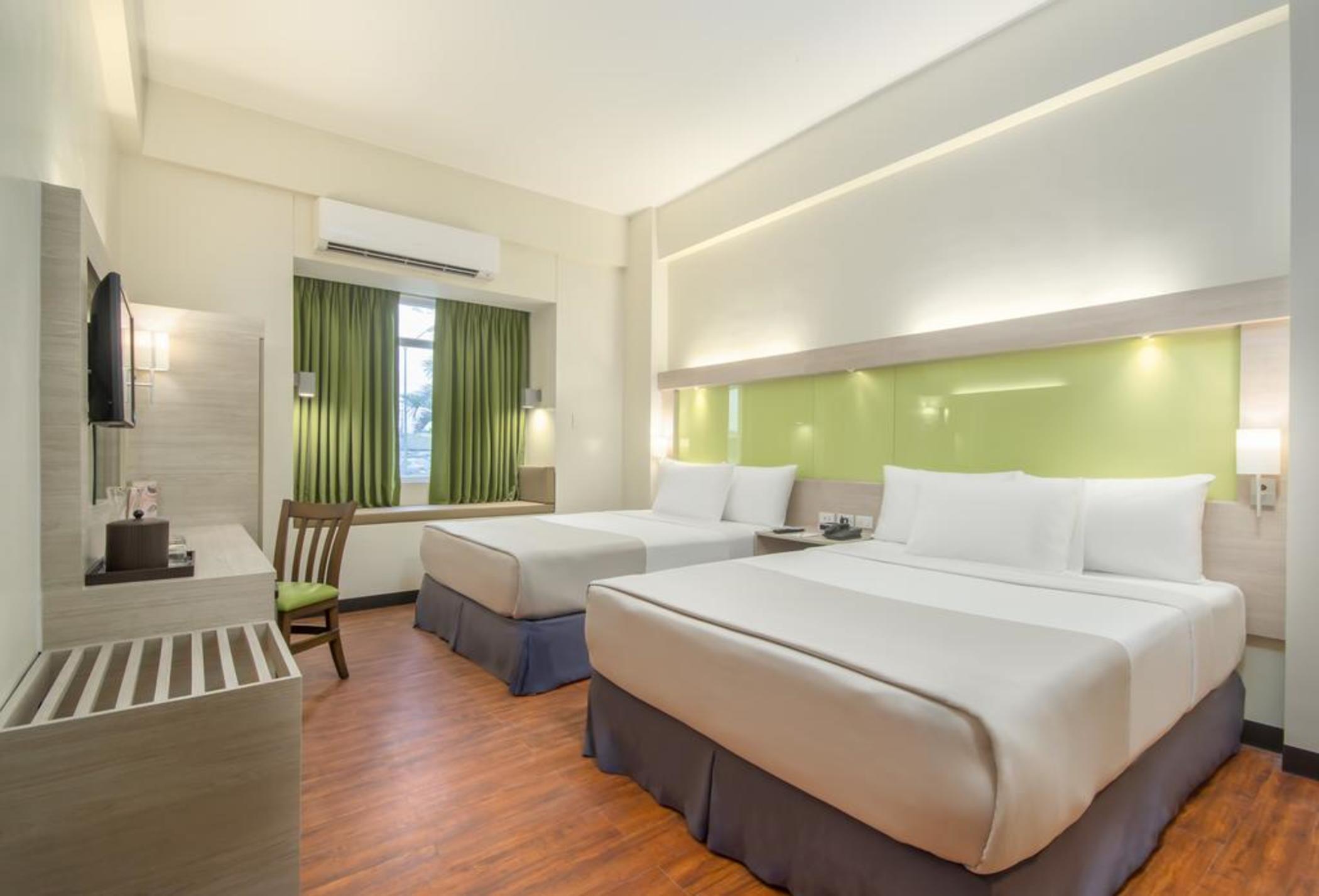 Microtel Inn & Suites By Wyndham San Fernando Exterior photo